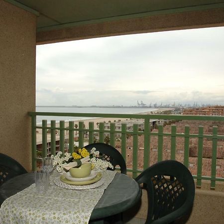 Accommodation Beach Apartments Valenza Esterno foto
